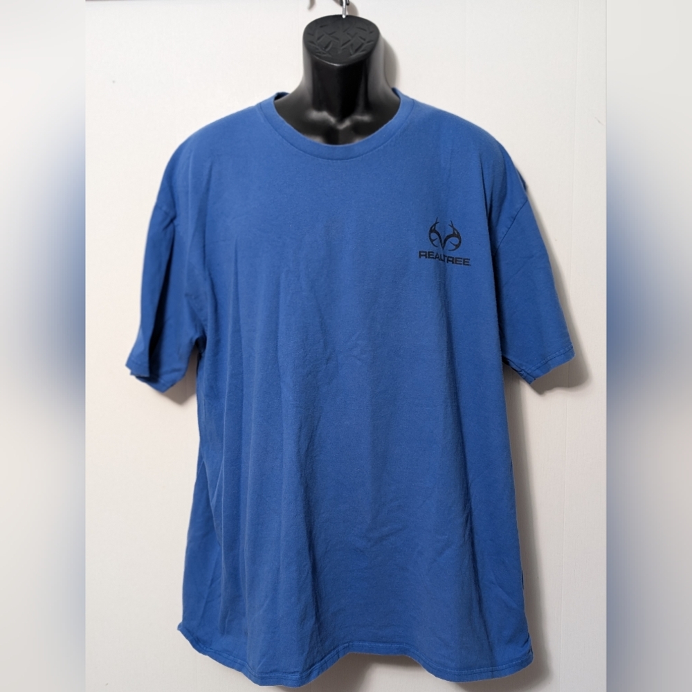 Men's RealTree Blue Short Sleeve Black Logo Graphic Crew Neck T-Shirt Size 2XL